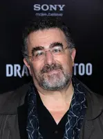 Saul Rubinek