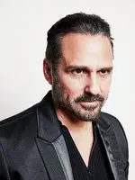 Maurice Benard