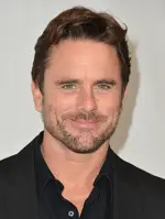 Charles Esten