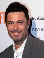 Carlos Bernard