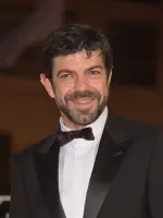 Pierfrancesco Favino