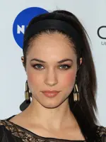 Alexis Knapp