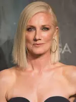 Joely Richardson