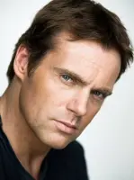 Michael Shanks