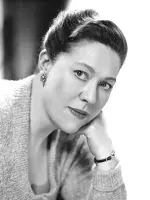 Peggy Mount