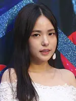 Min Hyo Rin