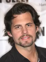 Kristoffer Polaha