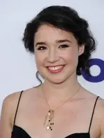 Sarah Steele