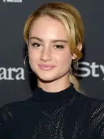 Grace Van Patten