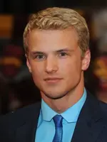 Freddie Stroma