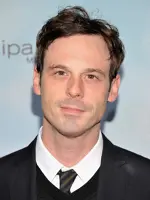 Scoot McNairy