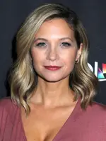 Vanessa Ray