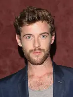 Harry Treadaway