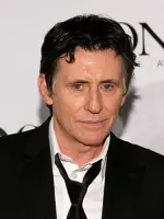 Gabriel Byrne