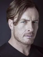 Toby Stephens