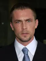 Desmond Harrington