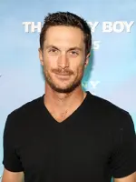 Oliver Hudson