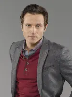 Seamus Dever