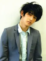 Mine Ryutaro (Violin)