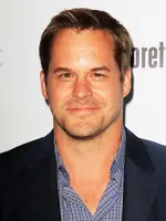 Kyle Bornheimer