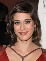 Lizzy Caplan