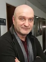Александр Балуев