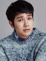 Ji Hyun Woo