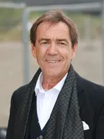 Robert Lindsay