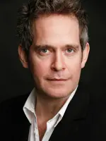 Tom Hollander