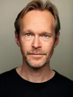 Steven Mackintosh