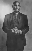 священник Габриэль Стокс