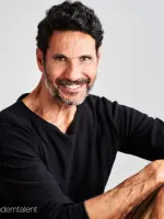 Óscar Higares