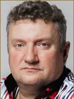 Олег Комаров