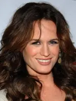 Elizabeth Reaser