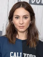 Troian Bellisario