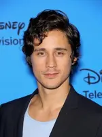 Peter Gadiot