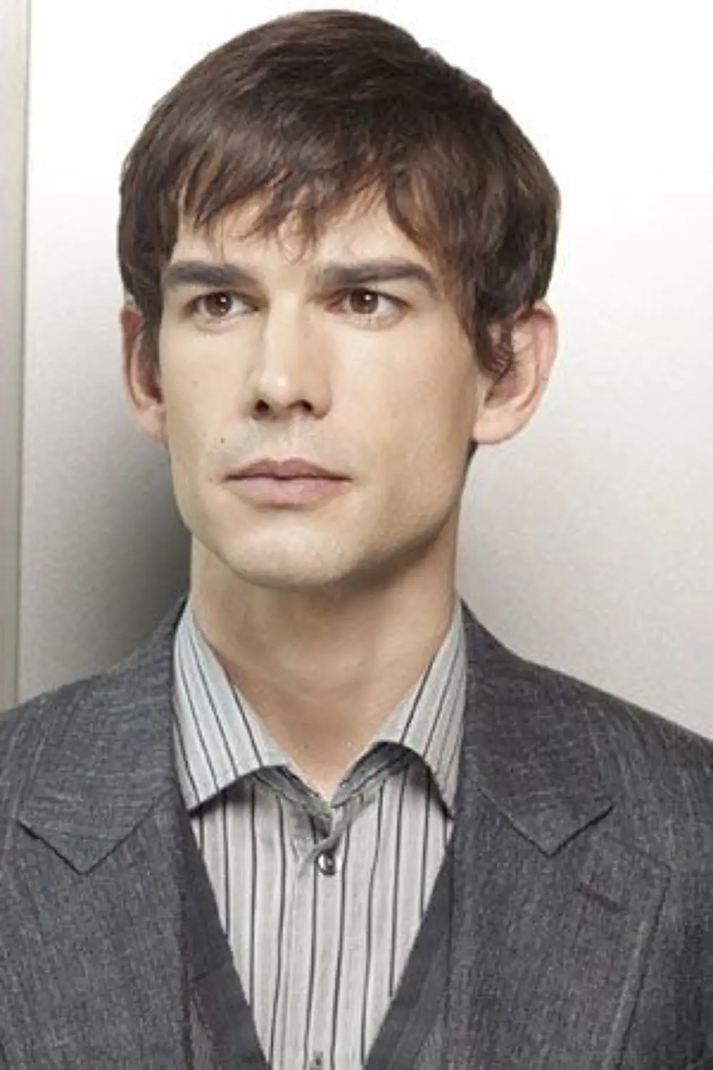 Auggie Anderson (Covert Affairs) - Fotos, Imágenes Serie TV.