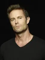 Garret Dillahunt