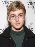 Miles Heizer